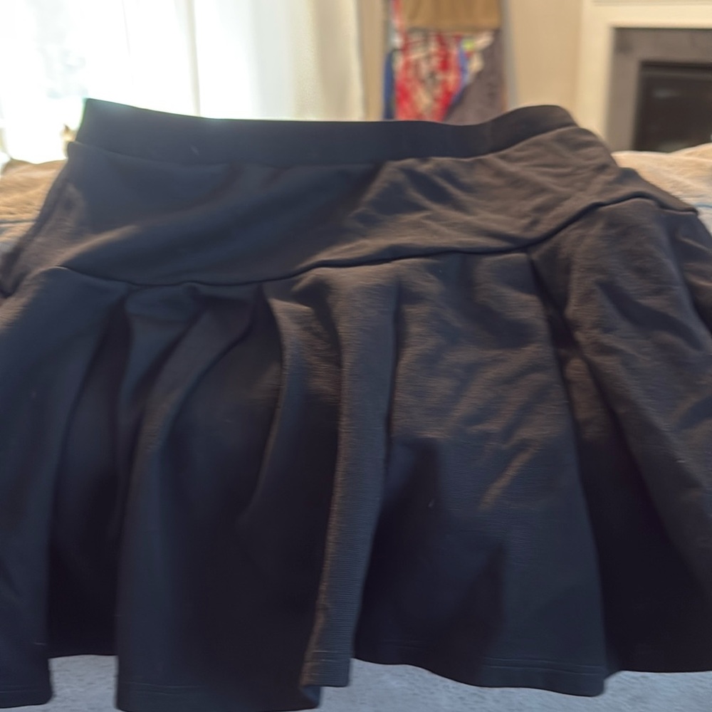 NWOT Fashion Nova skort